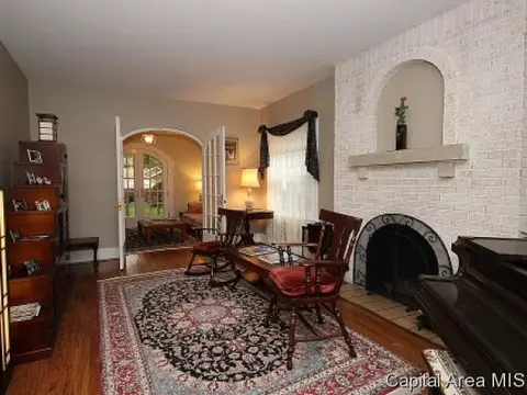 1520 Bates Ave, Springfield, IL 62704 photo 8