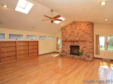2317 S Wiggins, Springfield, IL 62704 photo 11