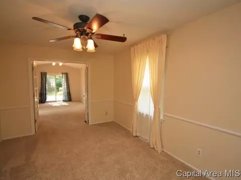 2317 S Wiggins, Springfield, IL 62704 photo 4