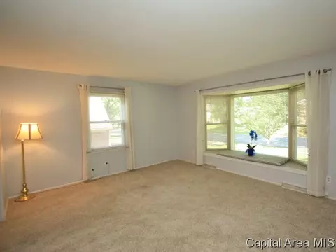 2317 S Wiggins, Springfield, IL 62704 photo 3