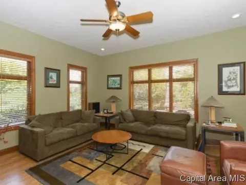 2309 Mariners Pt, Springfield, IL 62712 photo 7
