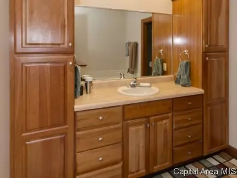 2309 Mariners Pt, Springfield, IL 62712 photo 17