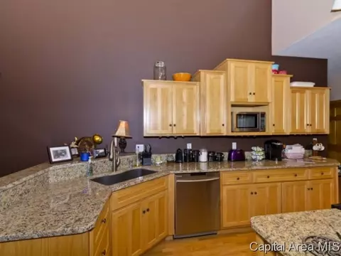 3224 Hazlett, Springfield, IL 62707 photo 9