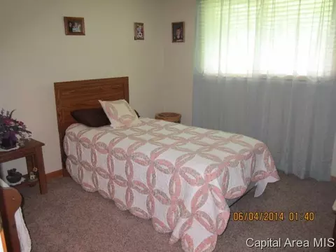 603 Lynwood Dr, Athens, IL 62613 photo 11