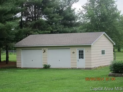 603 Lynwood Dr, Athens, IL 62613 photo 19