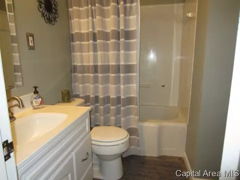 61 Belle Pl, Springfield, IL 62704 photo 13