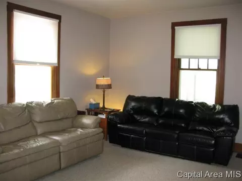2064 N 5th, Springfield, IL 62702 photo 2