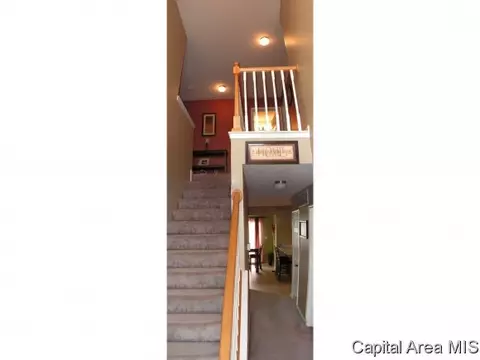 3712 Carney Blvd, Springfield, IL 62712 photo 2
