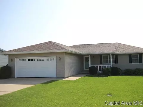116 Post Rd, Virden, IL 62690 photo 2