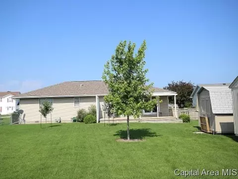 116 Post Rd, Virden, IL 62690 photo 24