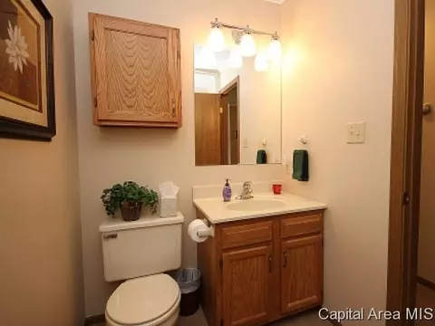 116 Post Rd, Virden, IL 62690 photo 18