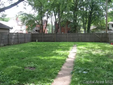 912 N 6th St, Springfield, IL 62702 photo 15