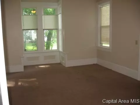 912 N 6th St, Springfield, IL 62702 photo 8