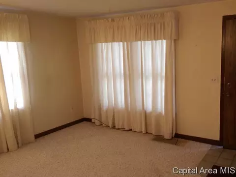2069 N 22nd St, Springfield, IL 62702 photo 3