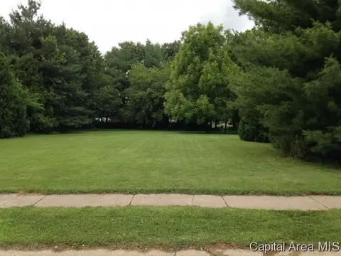2209 W Road Dr, Springfield, IL 62711 photo 8