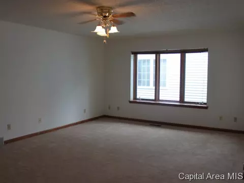 257 Bellerive Rd, Springfield, IL 62704 photo 2