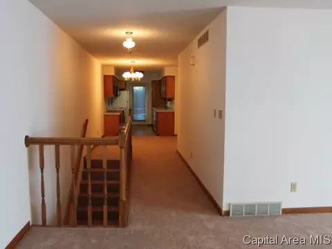 257 Bellerive Rd, Springfield, IL 62704 photo 4