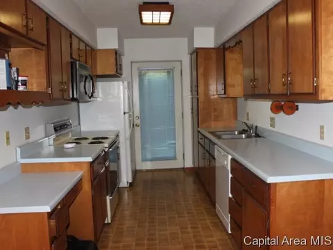 257 Bellerive Rd, Springfield, IL 62704 photo 3