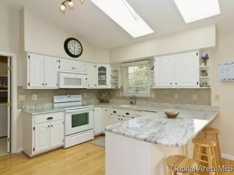 2308 Mallard Pointe Ct, Springfield, IL 62712 photo 10