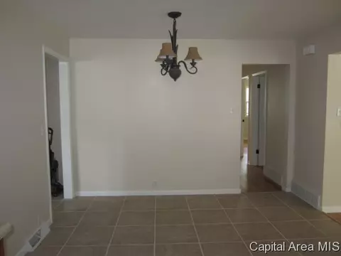 39 Radcliff Rd, Springfield, IL 62703 photo 9