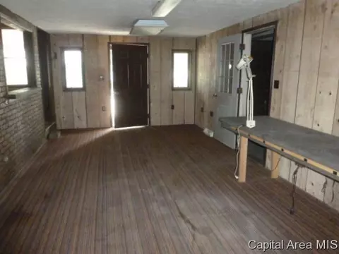 1972 E Converse Ave, Springfield, IL 62702 photo 2