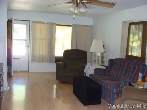 412 Cherry, Thayer, IL 62689 photo 5