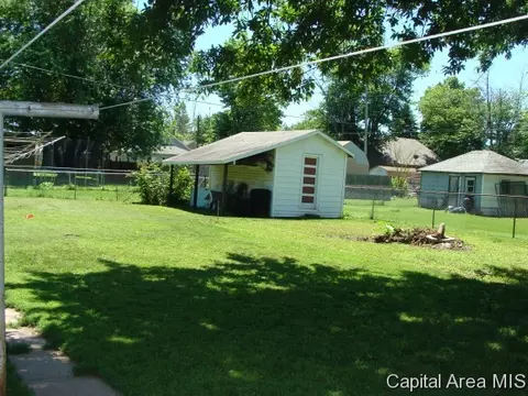 412 Cherry, Thayer, IL 62689 photo 4