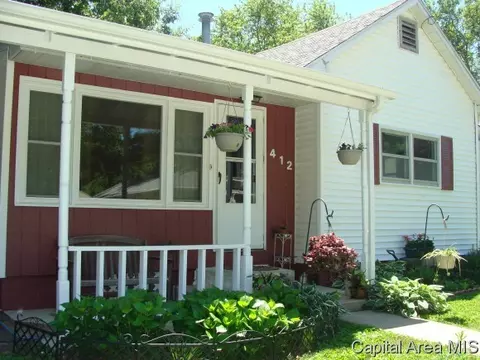 412 Cherry, Thayer, IL 62689 photo 2
