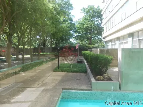 718 S 7th #903, Springfield, IL 62703 photo 2