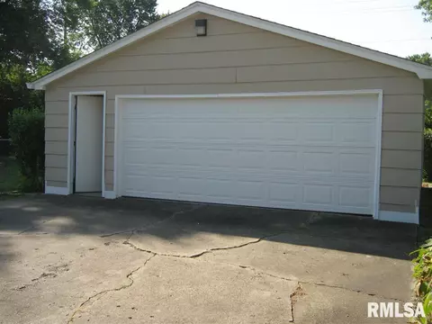 124 Archer Ave, Springfield, IL 62704 photo 3