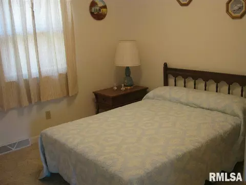 124 Archer Ave, Springfield, IL 62704 photo 10