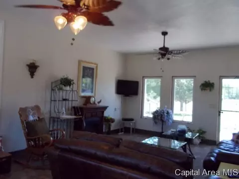 1425 E Barber Rd, Sherman, IL 62684 photo 17
