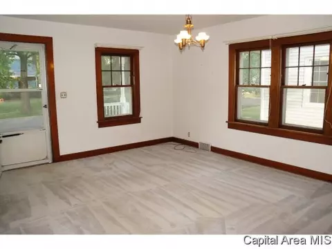 2533 S 7th St, Springfield, IL 62703 photo 2