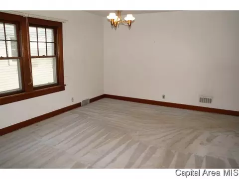 2533 S 7th St, Springfield, IL 62703 photo 5
