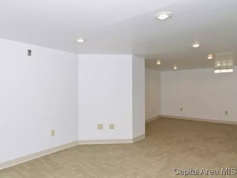 2339 S Pasfield St, Springfield, IL 62704 photo 13