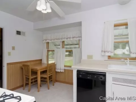 2339 S Pasfield St, Springfield, IL 62704 photo 3