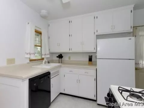 2339 S Pasfield St, Springfield, IL 62704 photo 5