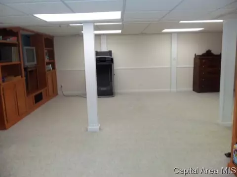 3217 W Point Dr, Springfield, IL 62704 photo 18