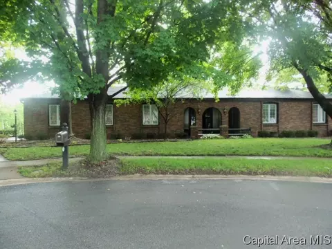 3217 W Point Dr, Springfield, IL 62704 photo 1