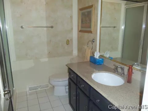 3217 W Point Dr, Springfield, IL 62704 photo 10