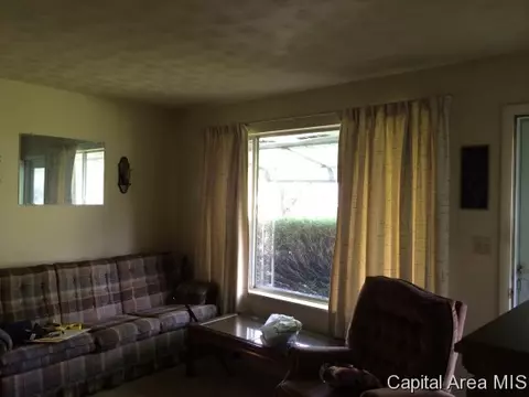 4410 S 3rd St, Springfield, IL 62703 photo 6