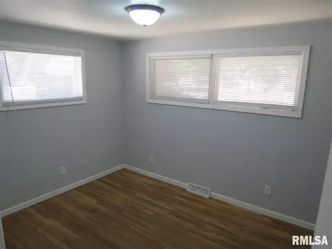 3127 S 1st St, Springfield, IL 62703 photo 12