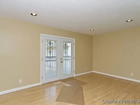 41 Lakewind Dr, Springfield, IL 62703 photo 5
