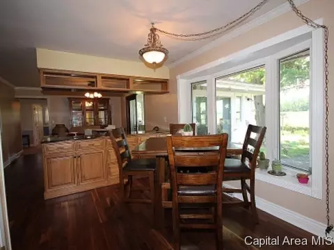 7324 Oak Crst, Riverton, IL 62561 photo 2