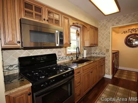 7324 Oak Crst, Riverton, IL 62561 photo 3