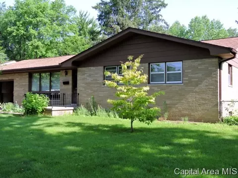2123 Barberry Dr, Springfield, IL 62704 photo 1