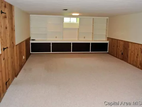 2123 Barberry Dr, Springfield, IL 62704 photo 9