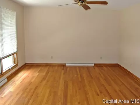 2123 Barberry Dr, Springfield, IL 62704 photo 6