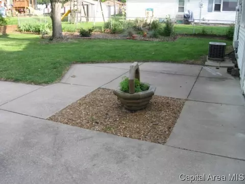 1328 Valley Dr, Springfield, IL 62702 photo 21