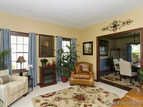 2508 Dickens Dr, Springfield, IL 62711 photo 11